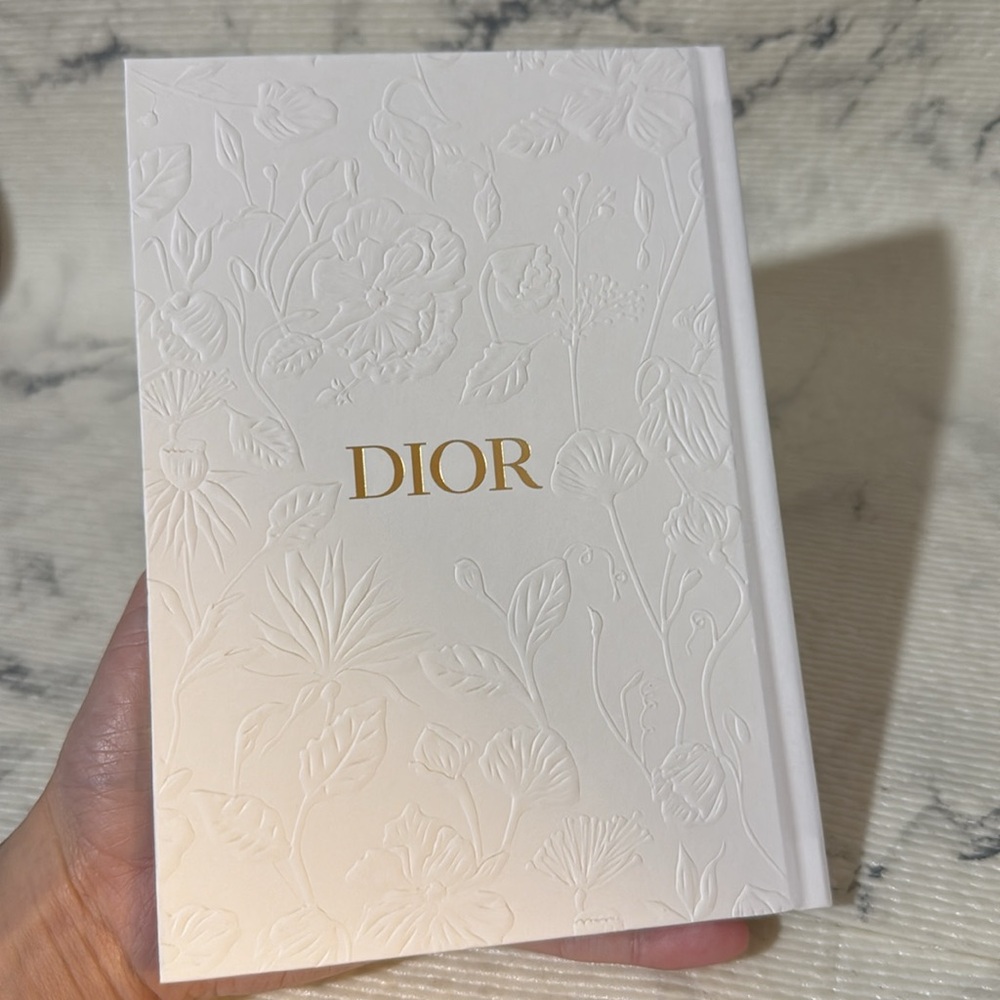 Dior J’adore White Embossed Notebook - Picture 3 of 8